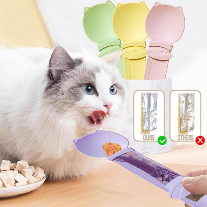 4Pcs Cat Treat Squeeze Spoon Multifunctional Dispenser for for Wet Food, Licky Treats & Puree Tubes, Easy Feeding and Storage with with Extra Long Handle Design, Cat Accessories