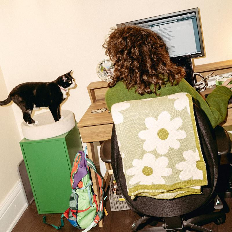 Kip Cat Bed - Faux Shearling Bed, Nest-Like Comfort, Anti-Slip Bottom, Cute Cat Bed